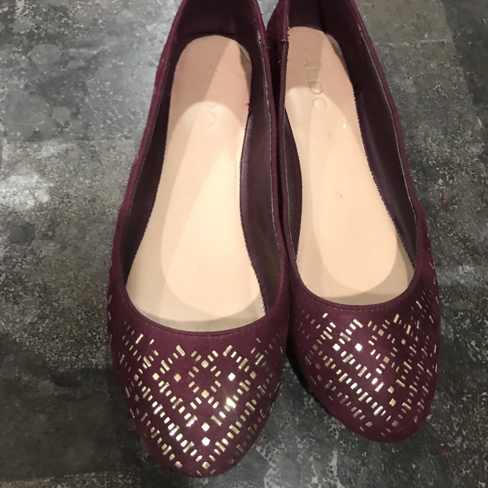 Flat shoes
